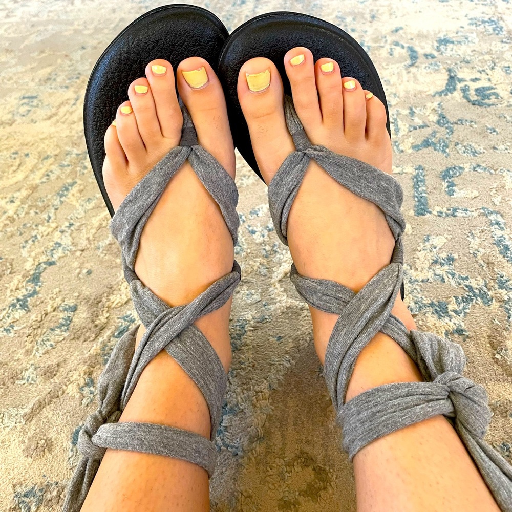 Sanuk Wrap up sandals